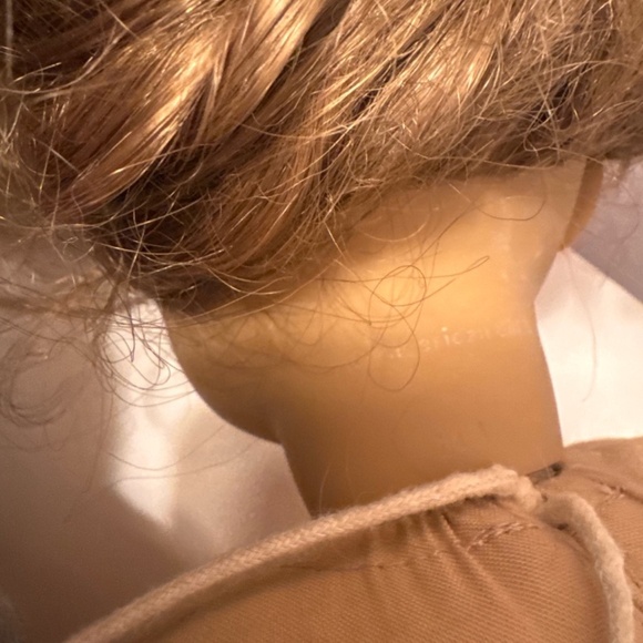 American Girl Dolls bundle of 2 with Blonde and Brown Hair - Picture 6 of 6